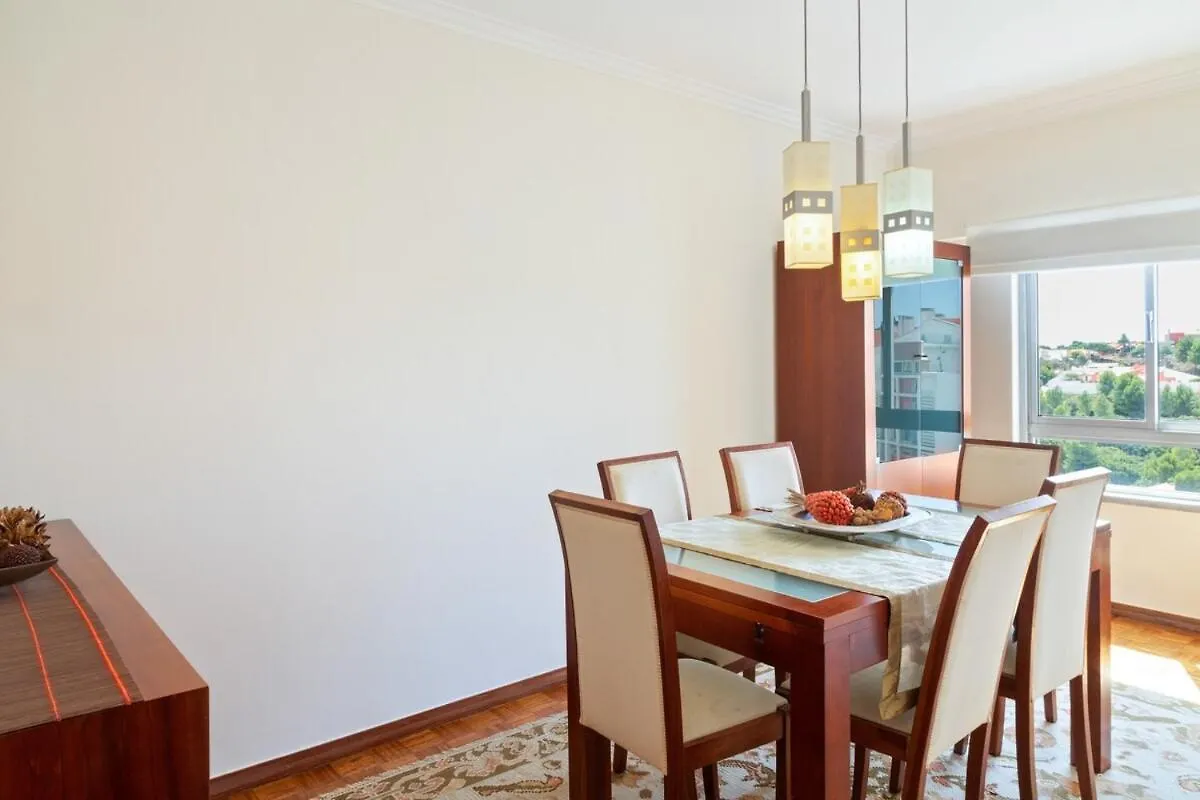 Lovely 2 Bedroom Apartment With Terrace In Cascais Lisboa