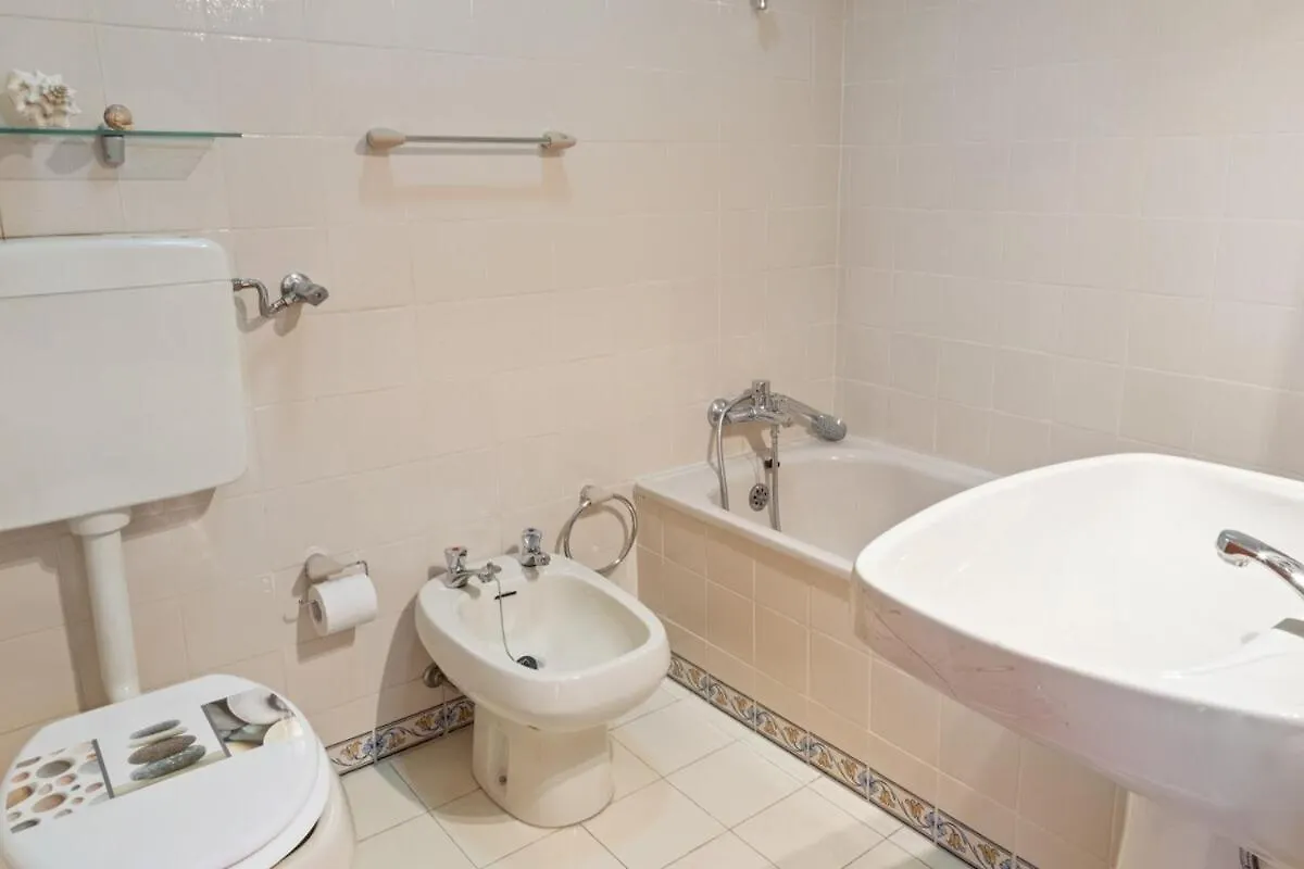 Lovely 2 Bedroom Apartment With Terrace In Cascais Lisboa Portugal